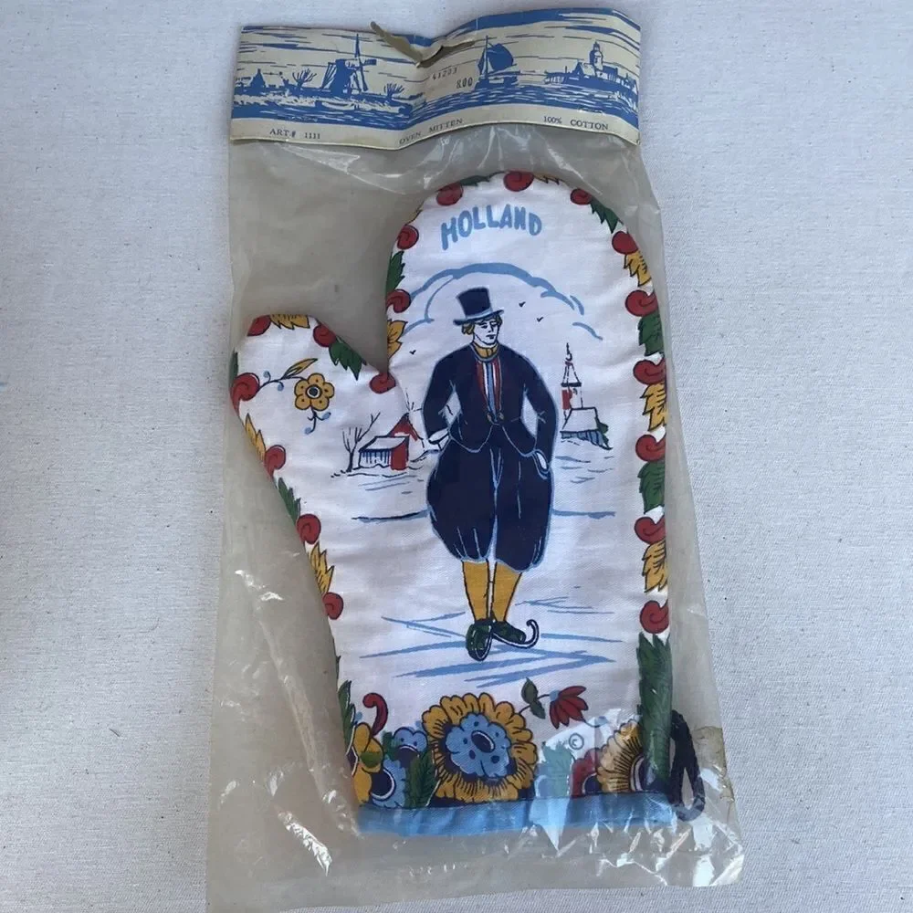 Vintage Holland Oven Mitt